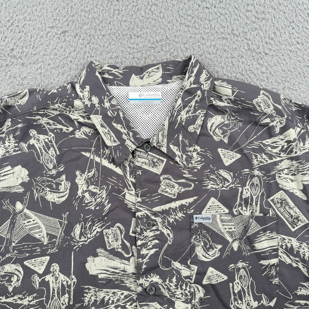 Columbia PFG Fishing Shirt Mens LT Gray Fishing Scene Print Short Sleeve